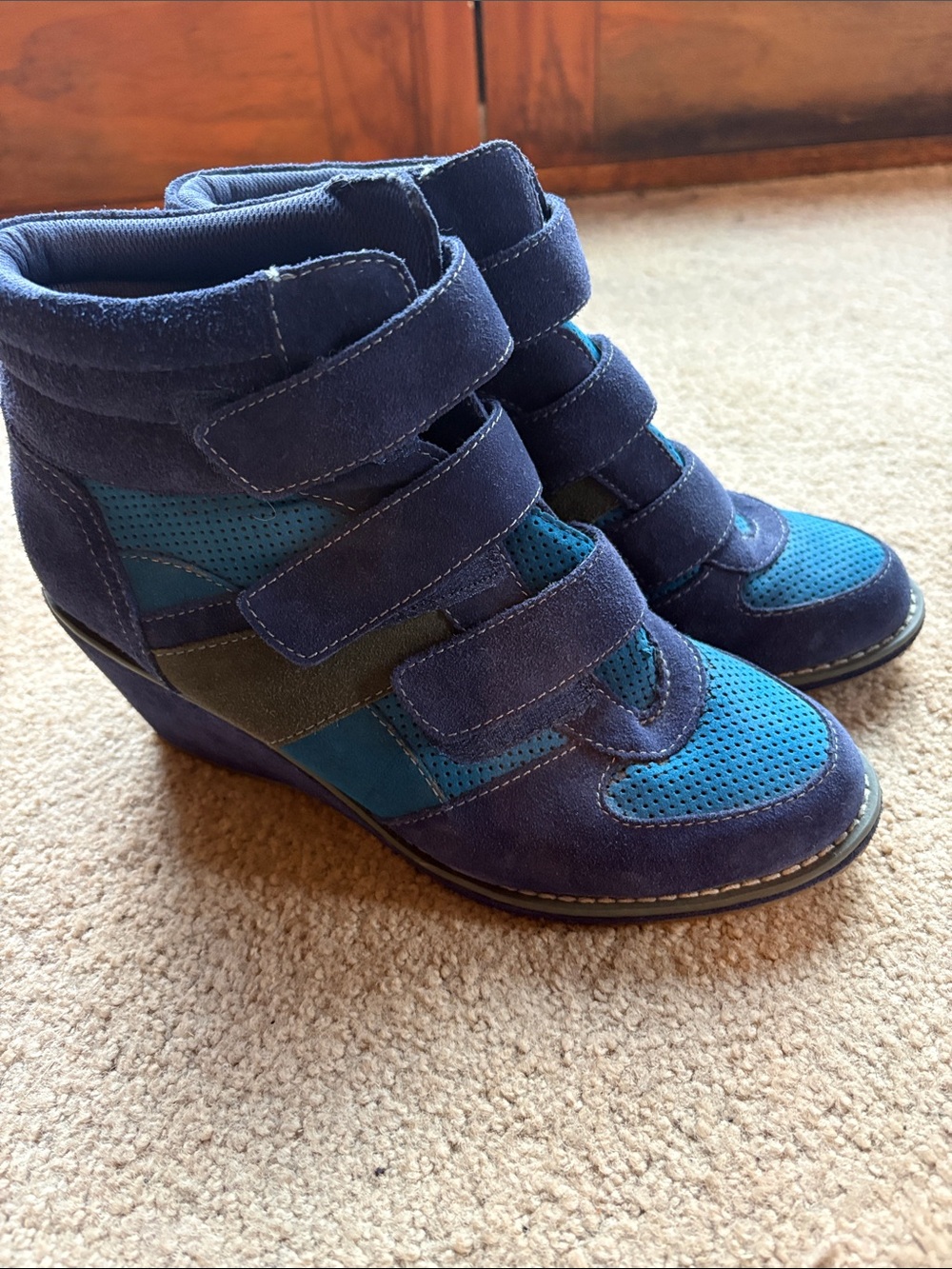 Women’s Dr. Scholl’s Navy Blue Velcro Wedge Sneakers